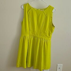 🍋‍🟩 NWOT Lime green short summer dress with tulle